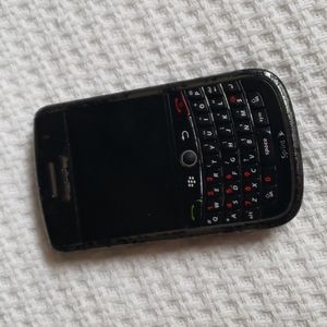 Old AF Blackberry Cell Phone